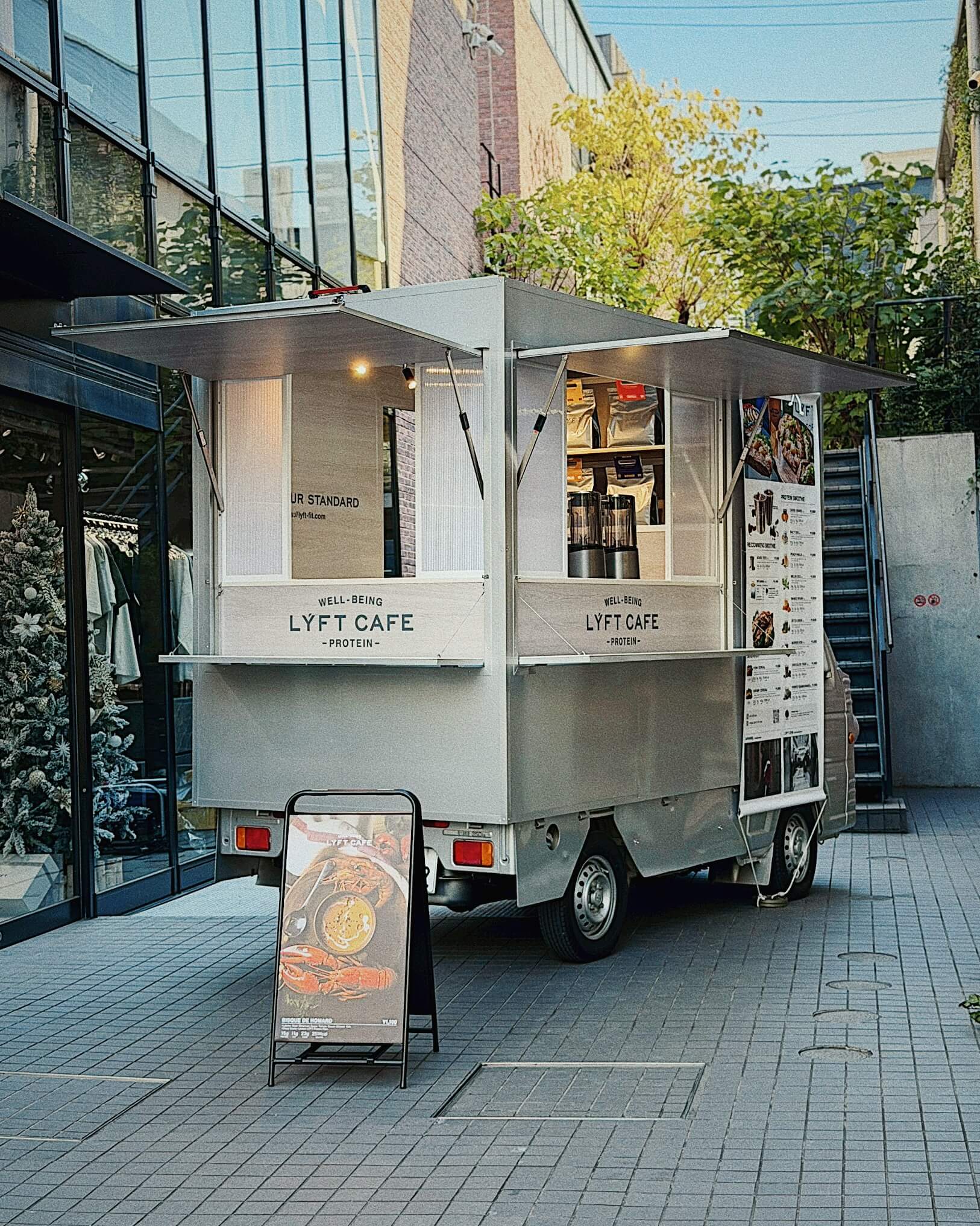 LÝFT CAFE | LÝFT GÝM - リフトジム